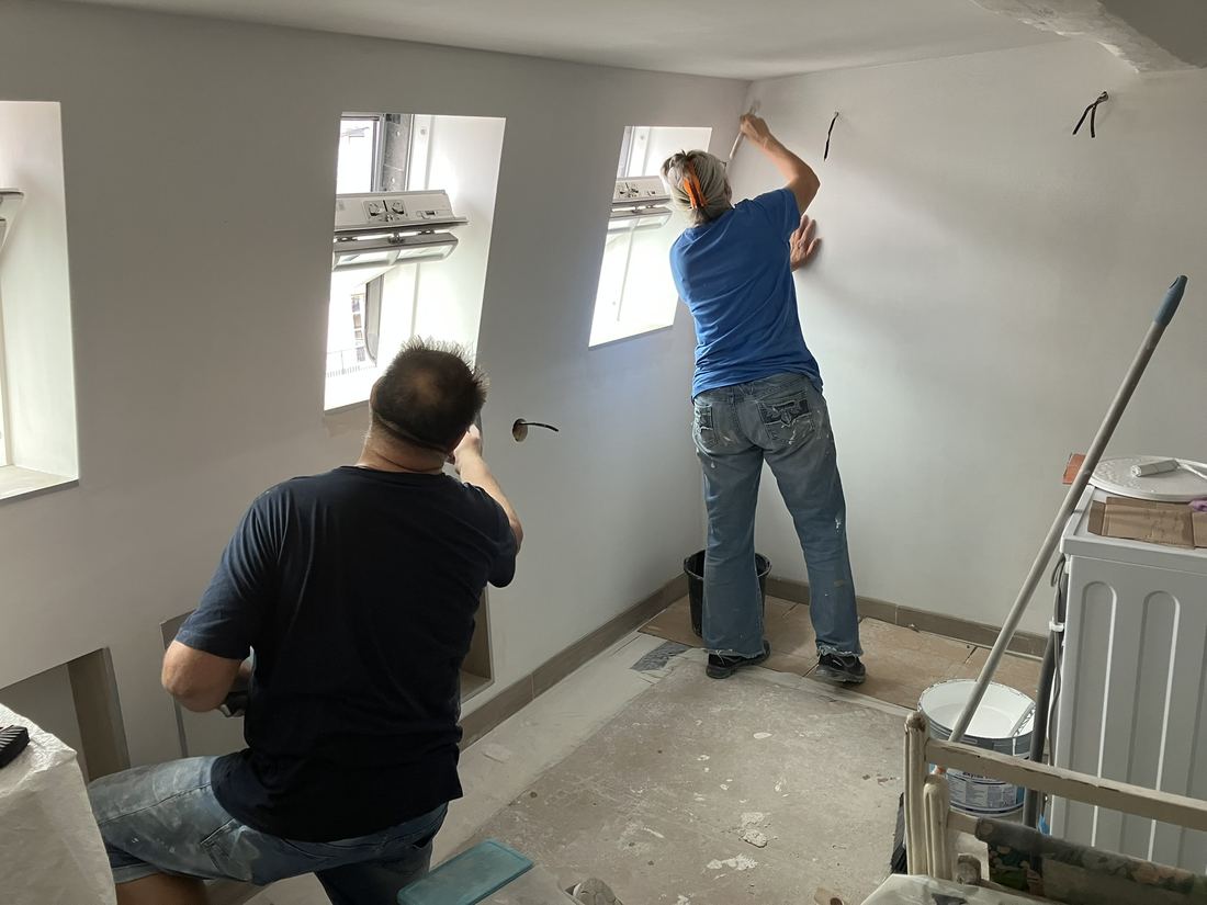 Pendant : enduits et peinture, chantier familial